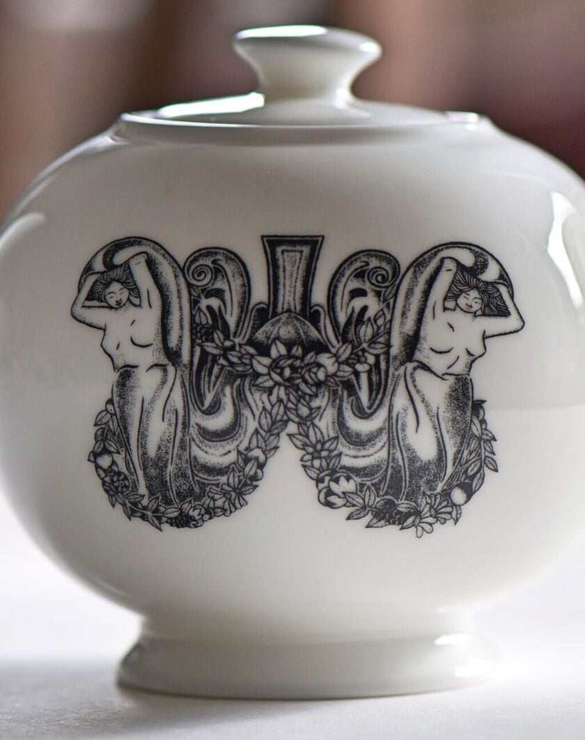 London EDITION Teapot thumbnail number 1